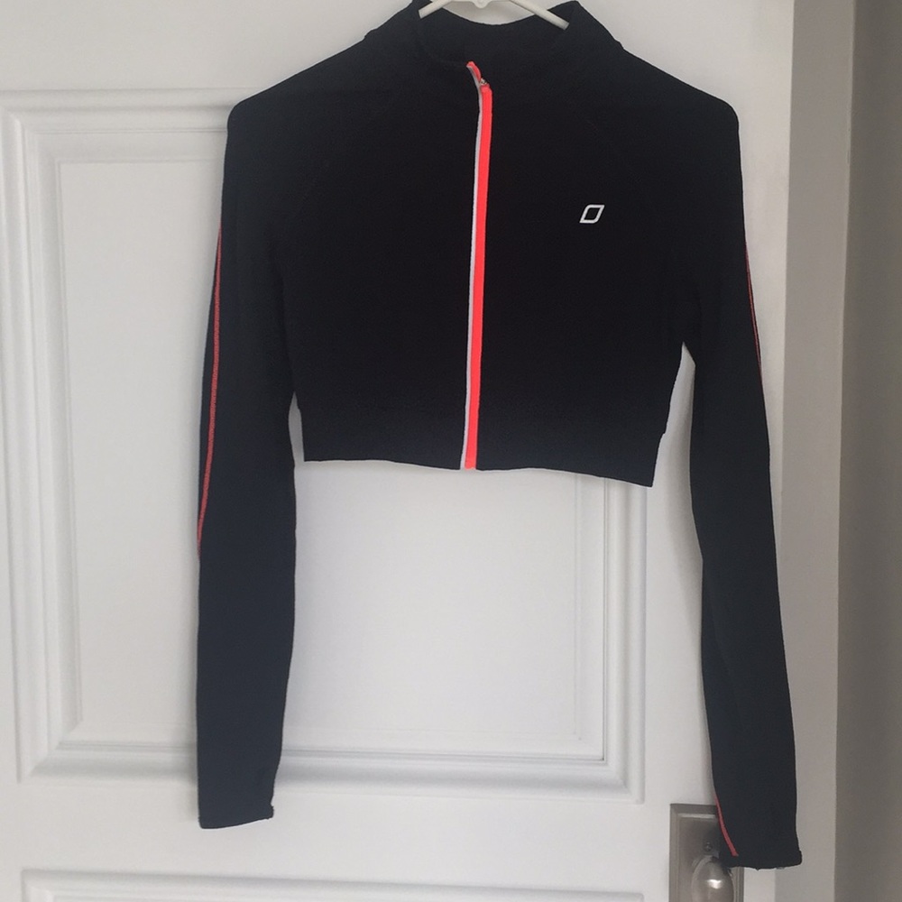 Lorna  Jane  Shorty running Jacket